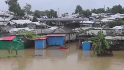 天災(zāi)！暴雨傾盆 孟加拉國難民村30萬人被困